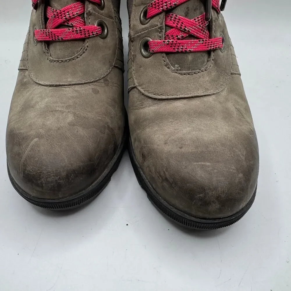Sorel Gray Lexie Wedge Boots Women's Size‎ 10 NL3046 EUC Grey Pink Lace